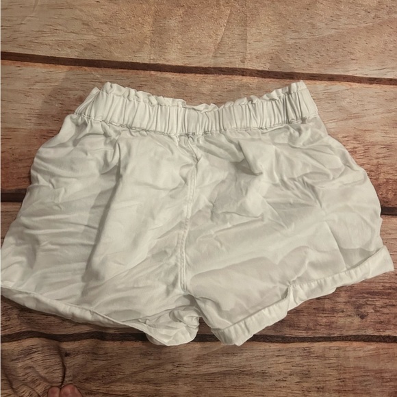 Aerie White Linen Pull on shirt size small - Picture 3 of 3